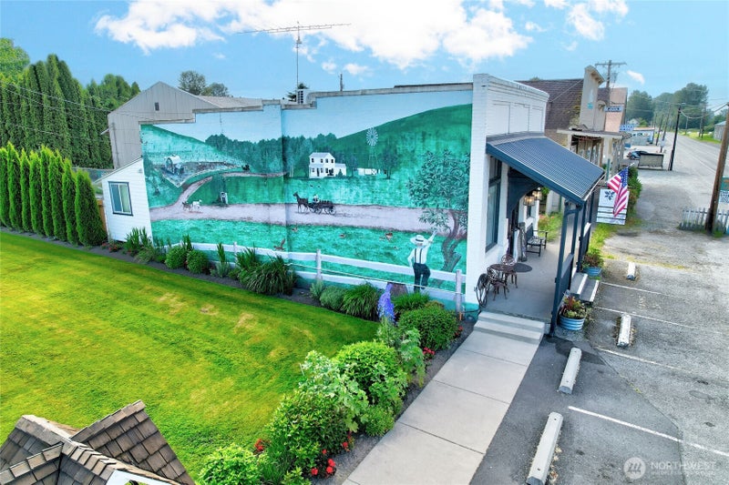 1415 Pioneer Highway