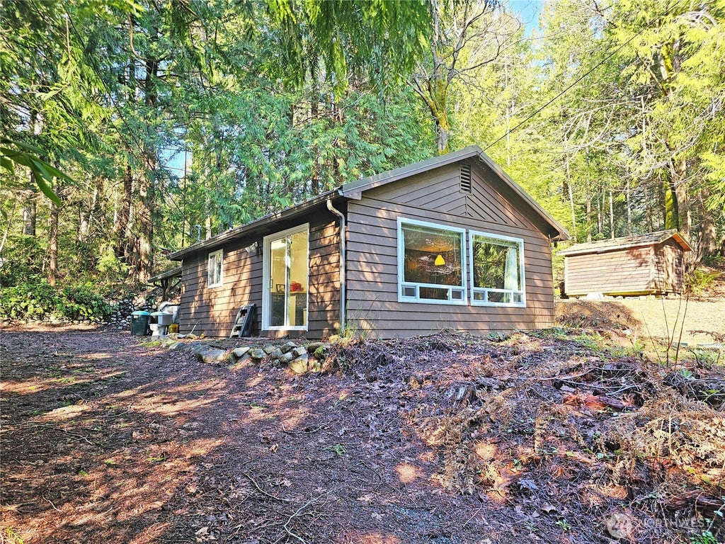Photo of 121 Bay View Avenue Ave, Brinnon, WA 98320 (MLS # 2587600)
