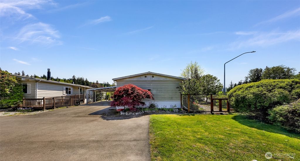 Photo of 1200 Lincoln Street #406, Bellingham, WA 98229 (MLS # 2518673)