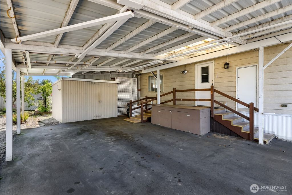 Photo of 1200 Lincoln Street #406, Bellingham, WA 98229 (MLS # 2518673)