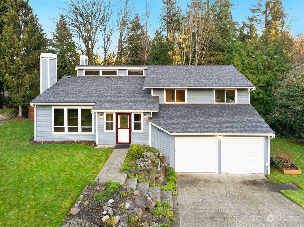 Photo of 10654 NE 204th Place, Bothell, WA 98011 (MLS # 2320375)