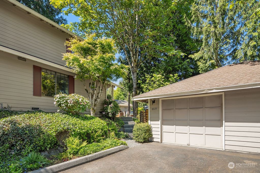 Photo of 8619 139th Avenue NE, Redmond, WA 98052 (MLS # 2232787)