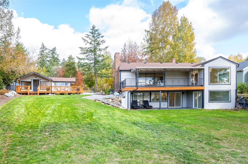 Photo of 40604 S Silver Lake Road E, Eatonville, WA 98328 (MLS # 2596320)