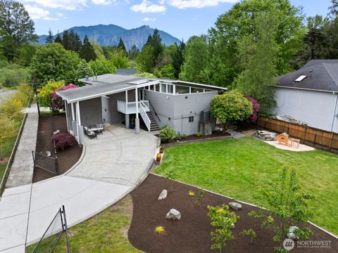 7610 Harding Place SE, Snoqualmie, WA 98065 - MLS#: 2371907
