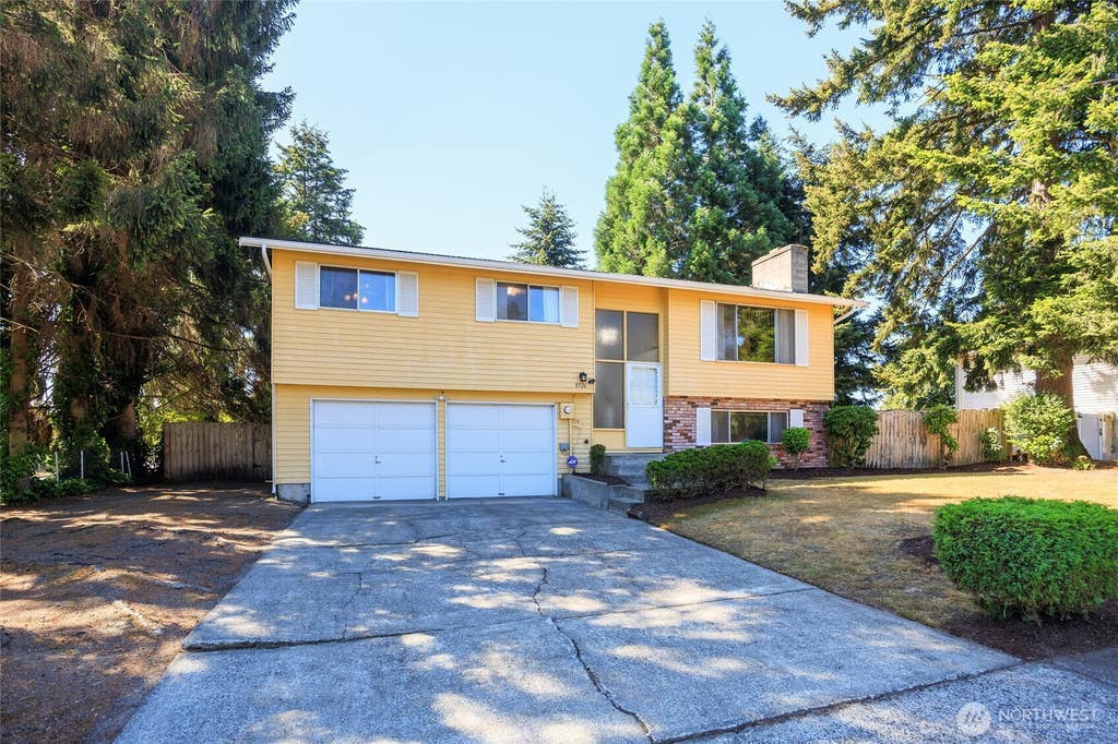 Photo of 8926 Emerson Place, Everett, WA 98208 (MLS # 2561981)