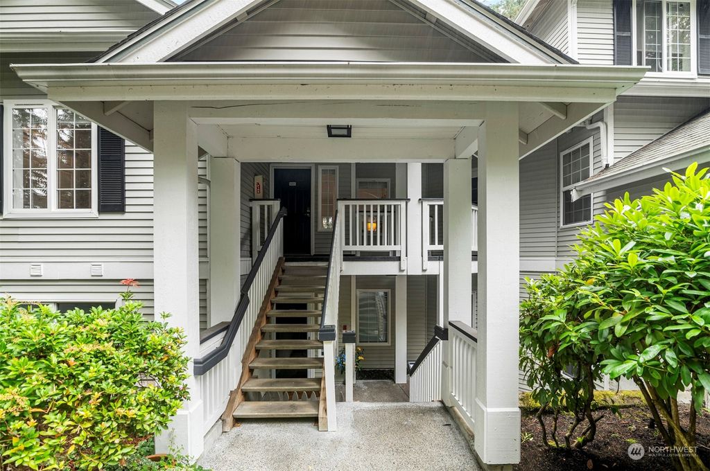 Photo of 17204 123rd Pl Pl NE #N201, Bothell, WA 98011 (MLS # 2302794)