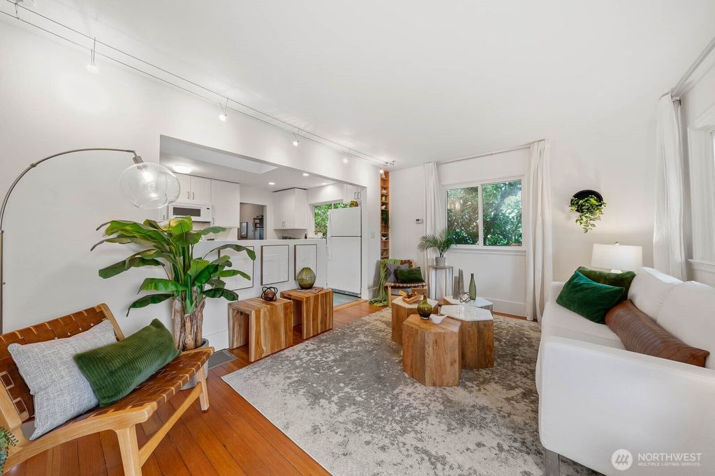 Photo of 8117 17th Avenue SW, Seattle, WA 98106 (MLS # 2346437)