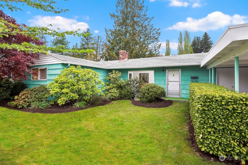 Photo of 2344 NE 128th Street, Seattle, WA 98125 (MLS # 2064501)