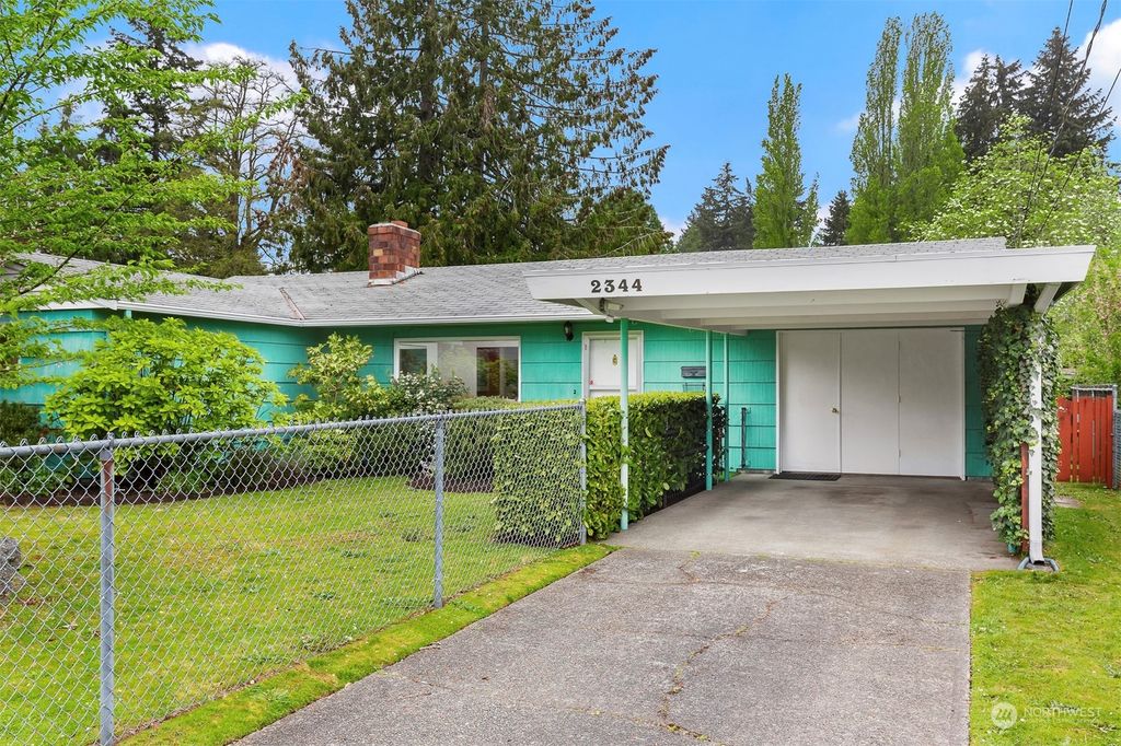 Photo of 2344 NE 128th Street, Seattle, WA 98125 (MLS # 2064501)