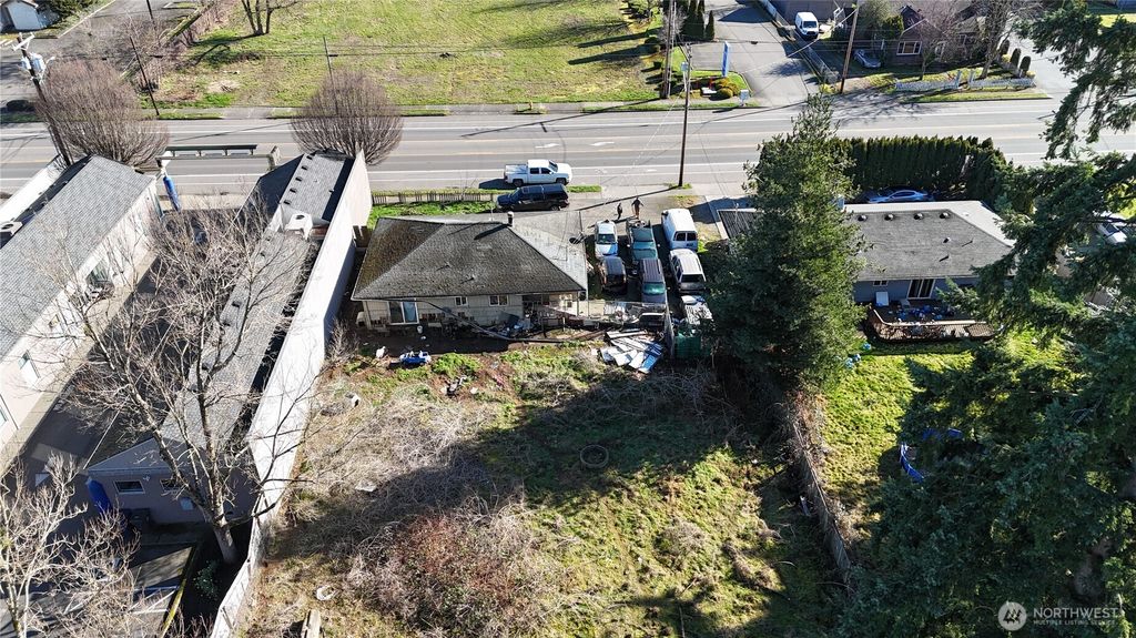 Photo of 1081 Cedar Ave Ave, Marysville, WA 98270 (MLS # 2481754)