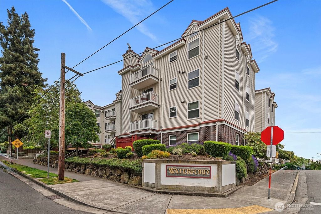 Photo of 411 N 90th St St #406, Seattle, WA 98103 (MLS # 2402720)