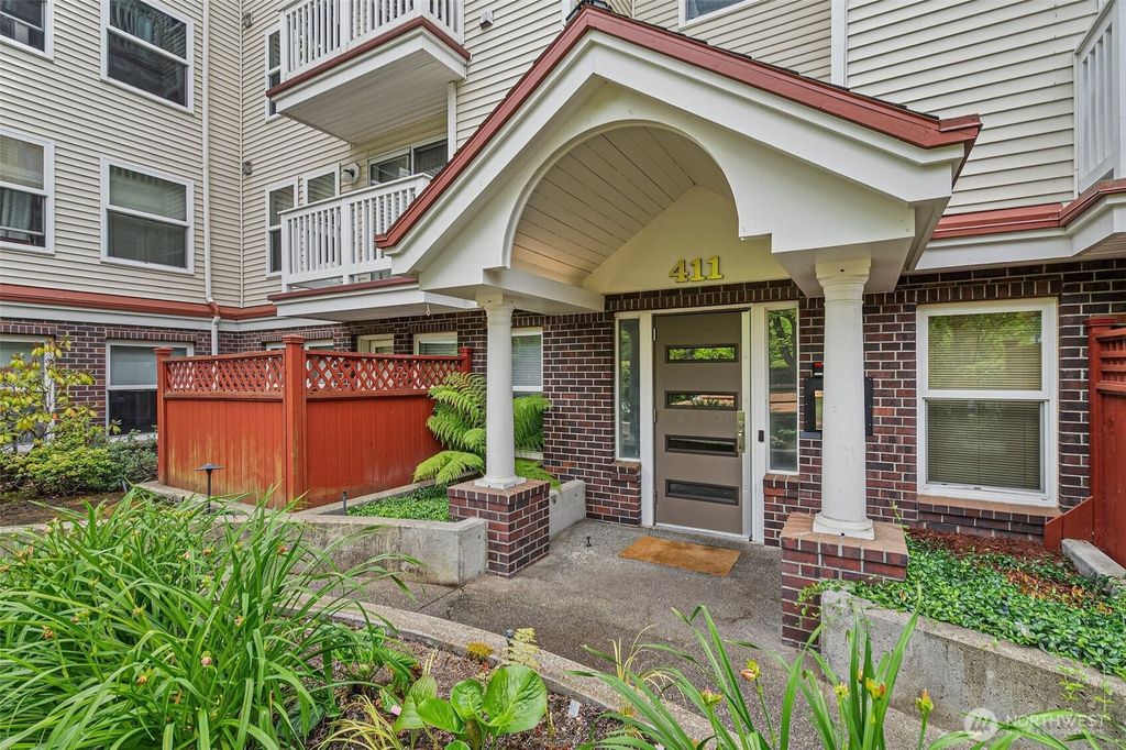 Photo of 411 N 90th St St #406, Seattle, WA 98103 (MLS # 2402720)