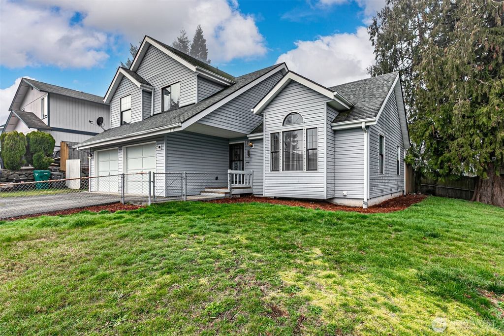 Photo of 6135 36th Street SE, Auburn, WA 98092 (MLS # 2470225)