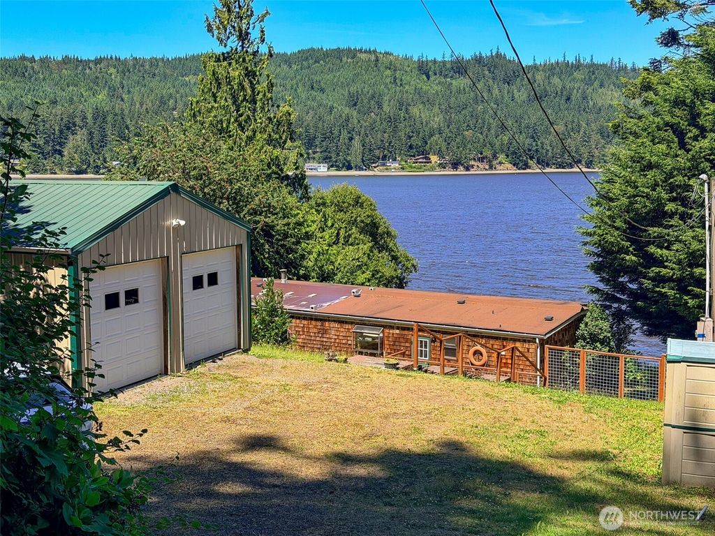 Photo of 813 Fairmount Road, Port Townsend, WA 98368 (MLS # 2548754)