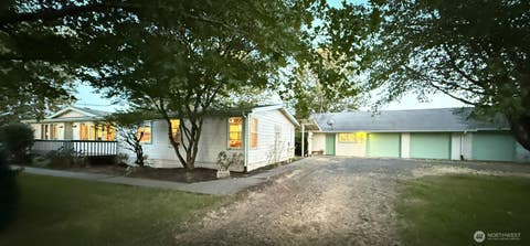 Photo of 179 Bay Road, Winlock, WA 98596 (MLS # 2563241)