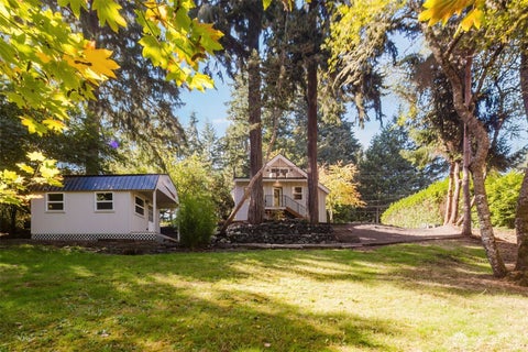 Photo of 6338 Blakely Avenue NE, Bainbridge Island, WA 98110 (MLS # 2589630)