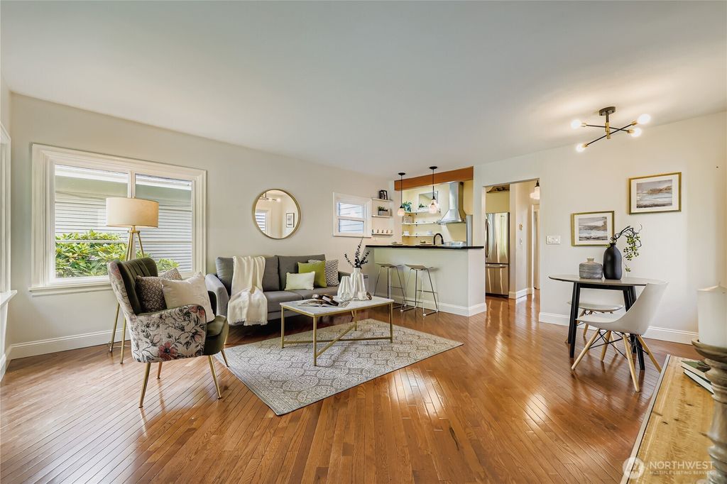 Photo of 359 N 75th Street, Seattle, WA 98103 (MLS # 2439248)