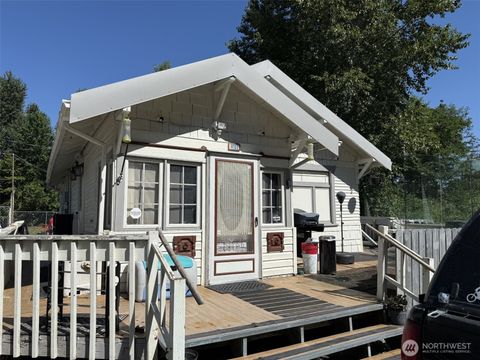 Photo of 9702 22nd Avenue E, Tacoma, WA 98445 (MLS # 2544514)