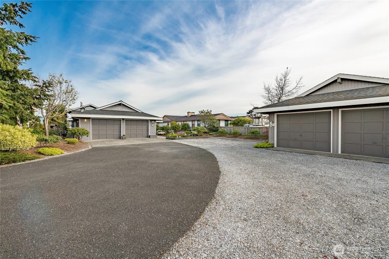 5411 Nootka Loop