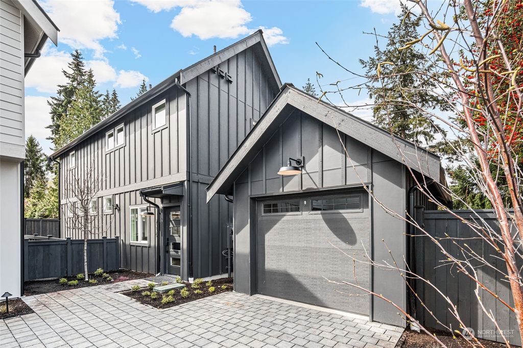 Photo of 7339 122nd Avenue NE, Kirkland, WA 98033 (MLS # 2059360)