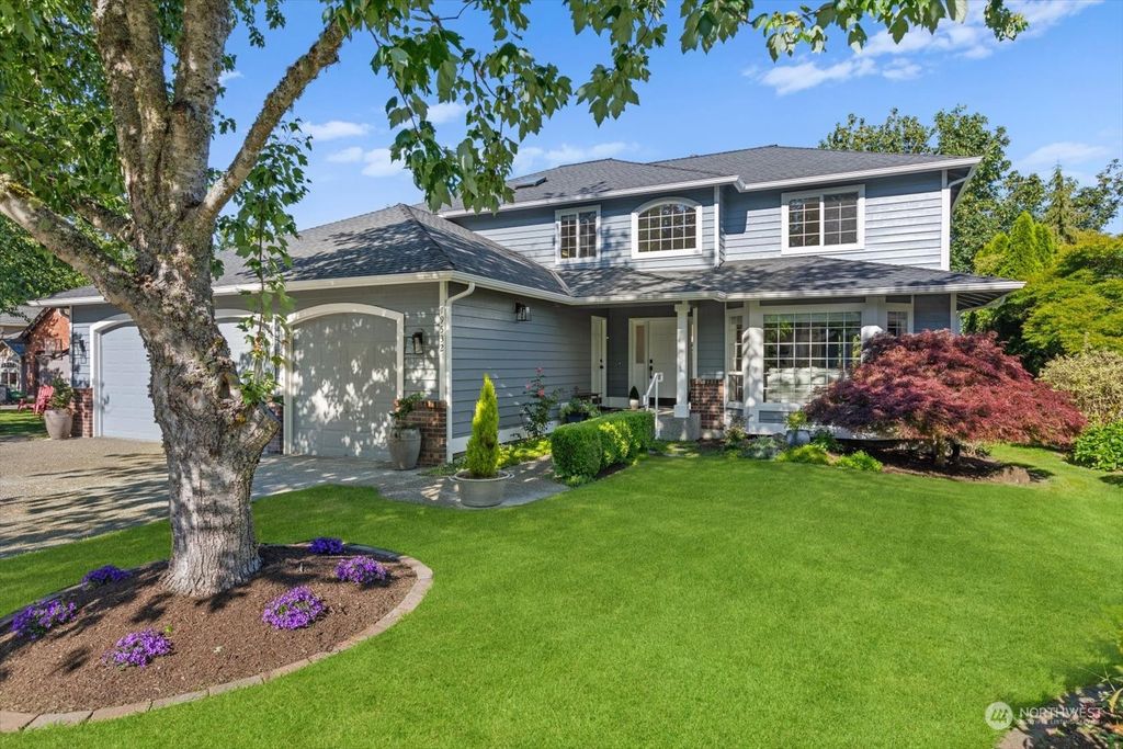 Photo of 19532 92nd Avenue NE, Bothell, WA 98011 (MLS # 2298207)