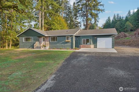 Photo of 72 Whitewater Road, Longview, WA 98632 (MLS # 2446522)