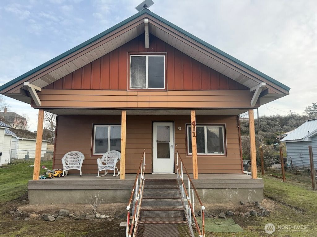 Photo of 411 S Divisioon Street, Odessa, WA 99155 (MLS # 2469283)