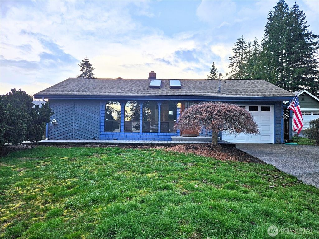 Photo of 1604 15th Avenue, Milton, WA 98354 (MLS # 2481767)