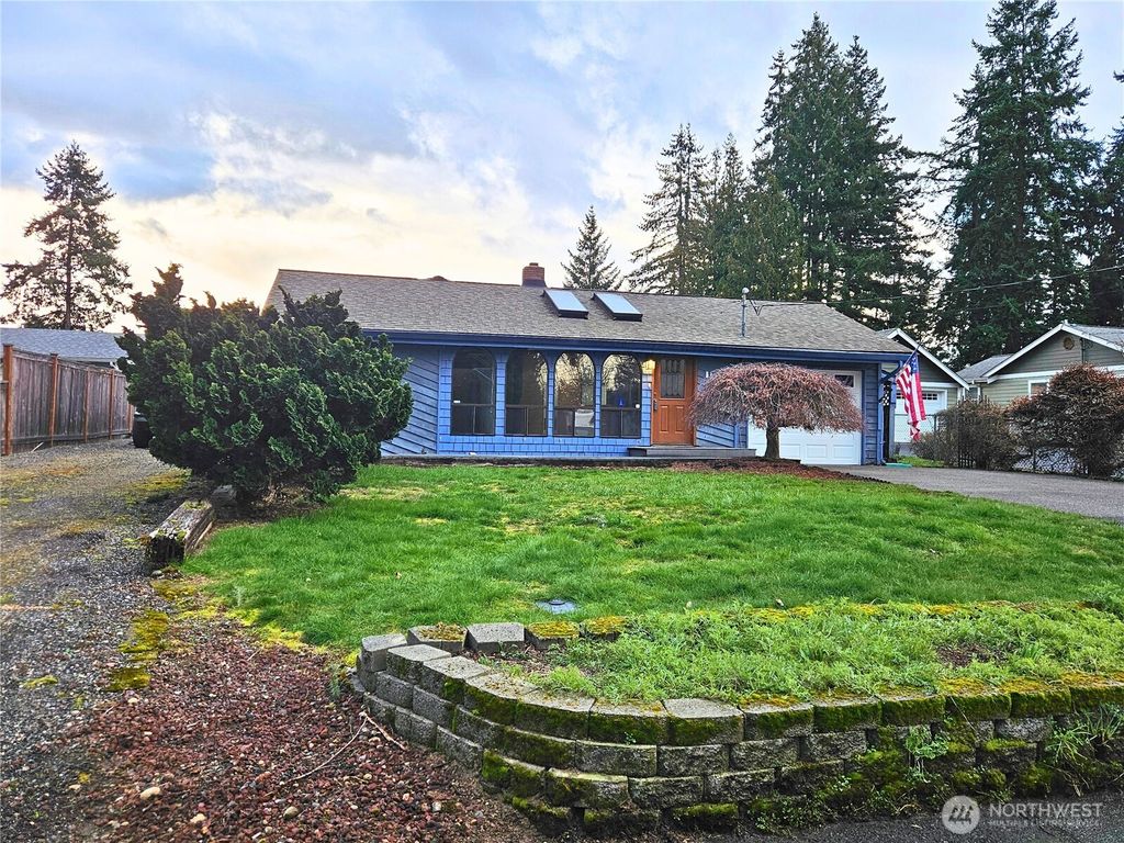 Photo of 1604 15th Avenue, Milton, WA 98354 (MLS # 2481767)