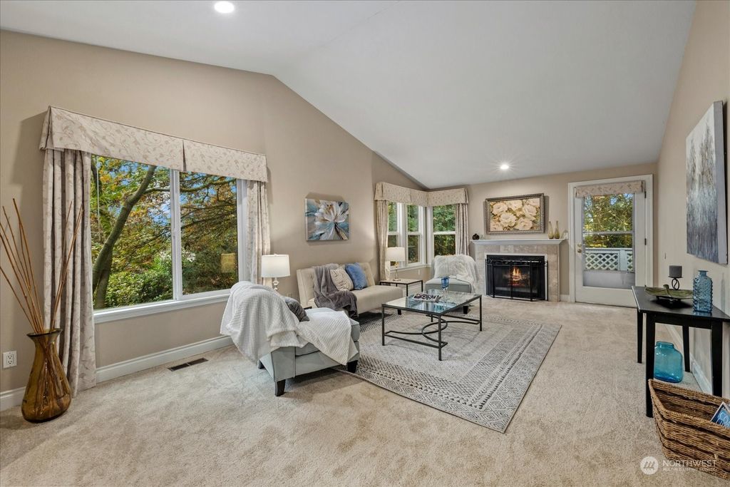 Photo of 8514 139th Avenue NE, Redmond, WA 98052 (MLS # 2305456)