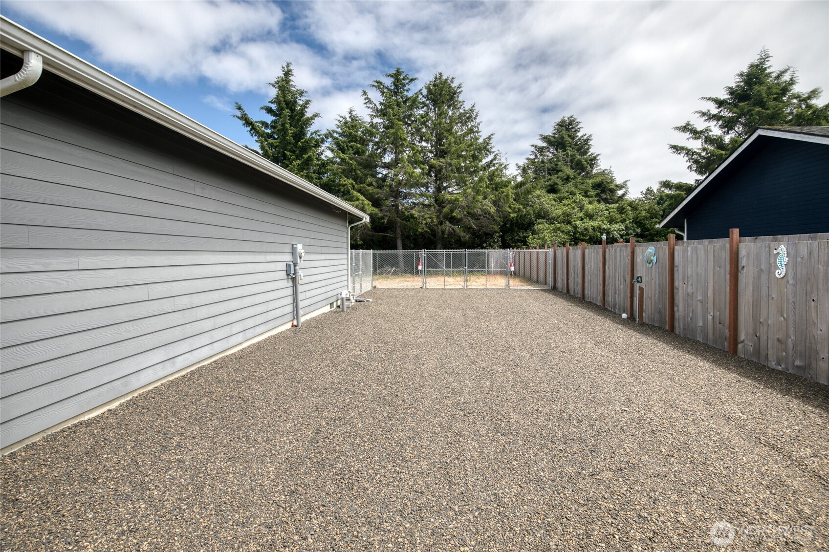 280 Captains Court SW