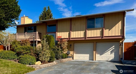 Photo of 1104 134th Street Ct S, Tacoma, WA 98444 (MLS # 2575974)