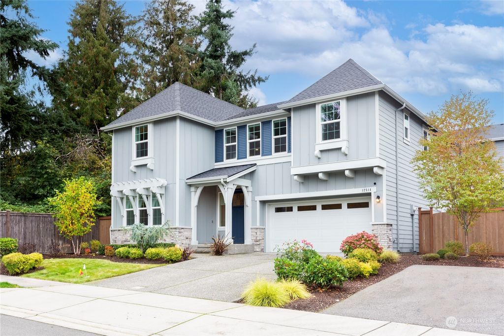 Photo of 12514 79th Avenue NE, Kirkland, WA 98034 (MLS # 2172165)