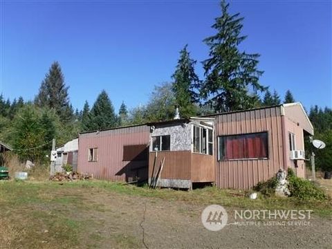 Photo of 10272 State Route 101, Raymond, WA 98577 (MLS # 2328048) Photo of 10272 State Route 101, Raymond, WA 98577 (MLS # 2328048)