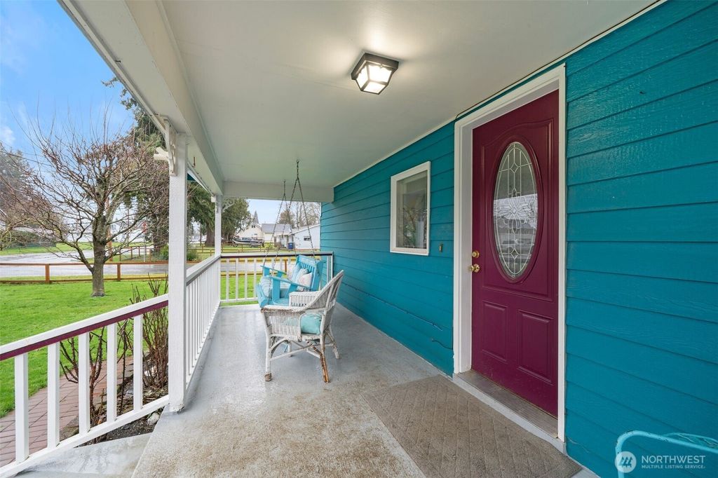 Photo of 701 Jennings Avenue, Sedro Woolley, WA 98284 (MLS # 2445552)