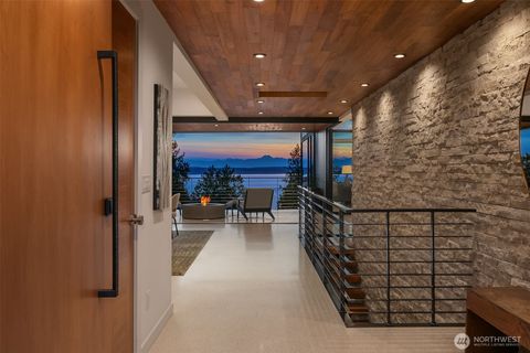 Photo of 2825 Magnolia Boulevard W, Seattle, WA 98199 (MLS # 2517032)