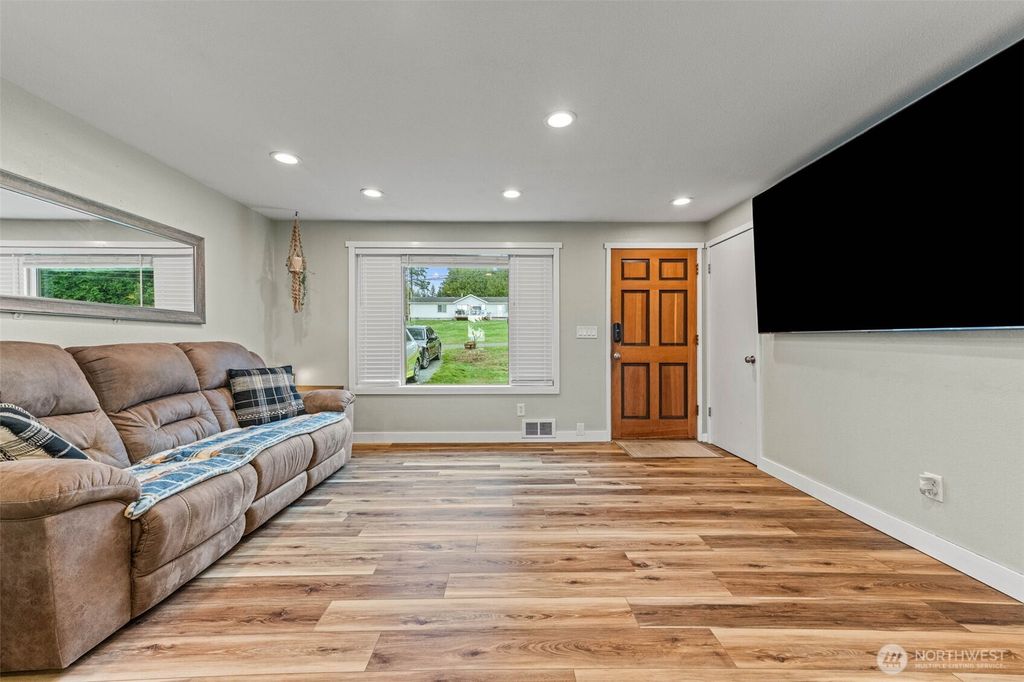 Photo of 621 Crockett Lake Drive, Coupeville, WA 98239 (MLS # 2486162)