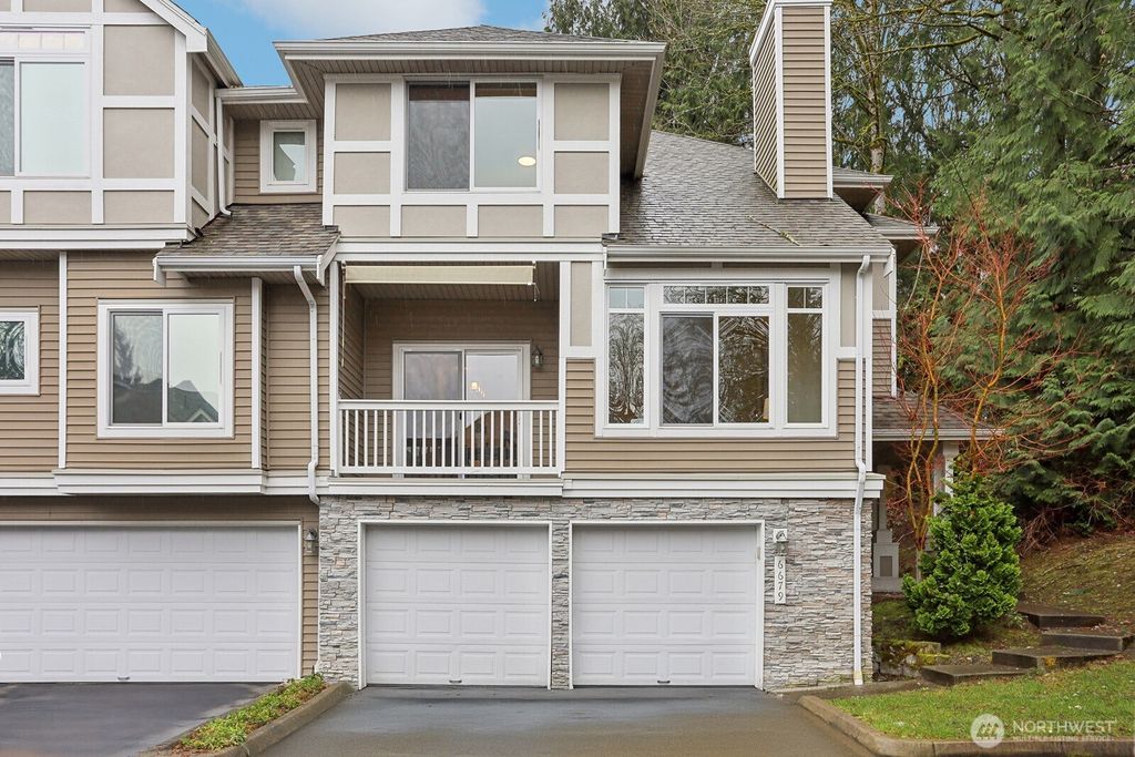 Photo of 6679 SE Cougar Mountain Way #4, Bellevue, WA 98006 (MLS # 2336375)