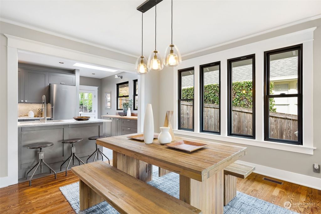 listing image 9364401504001941981