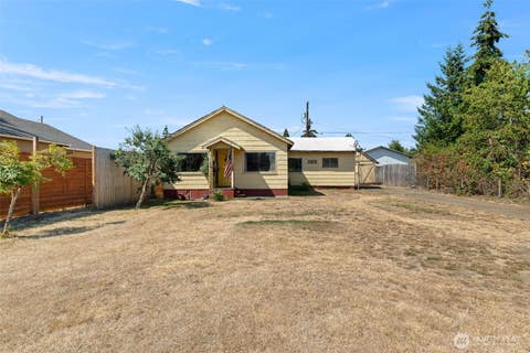 Photo of 2021 N Tower Avenue, Centralia, WA 98531 (MLS # 2571665)