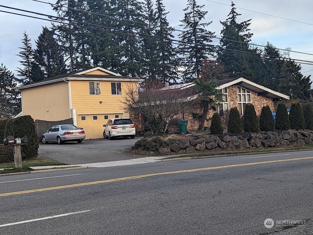 Photo of 22325 44th Avenue W, Mountlake Terrace, WA 98043 (MLS # 2044459)