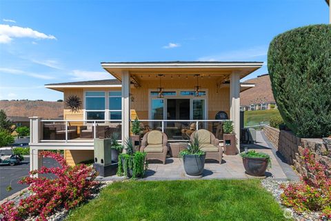 Photo of 9119 Seahawk Lane NW, Quincy, WA 98848 (MLS # 2517177)