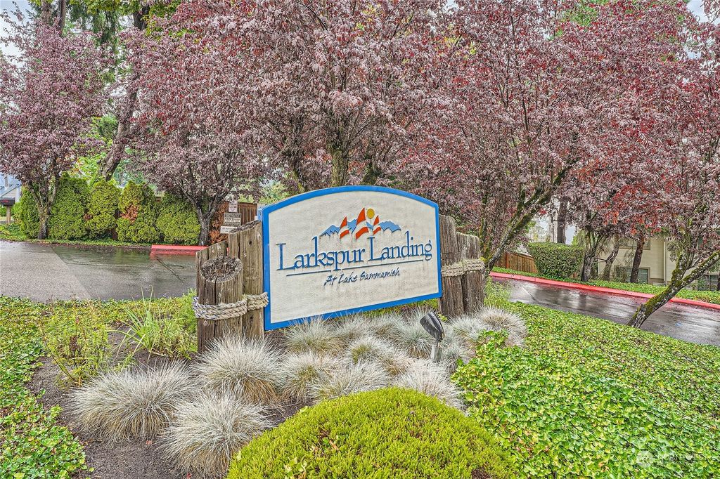 Photo of 4165 178th Lane SE #203, Bellevue, WA 98008 (MLS # 2211121)