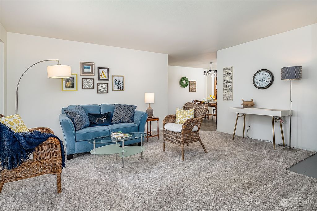 Photo of 2517 202nd Place SW, Lynnwood, WA 98036 (MLS # 2075389)