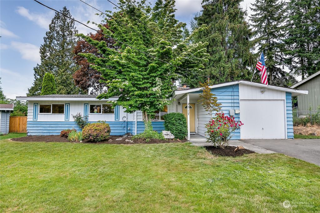Photo of 2517 202nd Place SW, Lynnwood, WA 98036 (MLS # 2075389)
