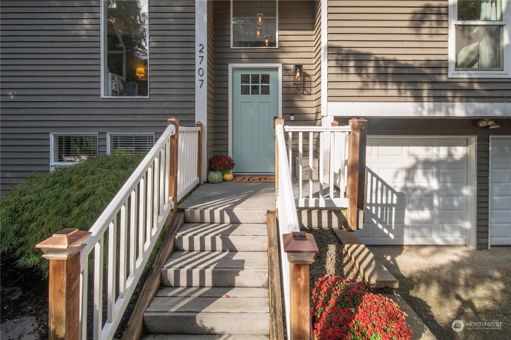 Photo of 2707 164th Place SE, Bothell, WA 98012 (MLS # 2166420)