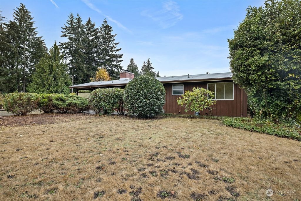 Photo of 19833 Marine View Drive SW, Normandy Park, WA 98166 (MLS # 2012913)