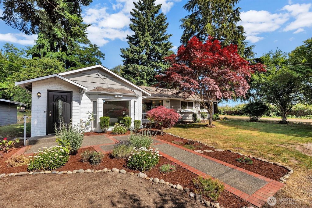 Photo of 18256 45th Avenue S, SeaTac, WA 98188 (MLS # 2427554)
