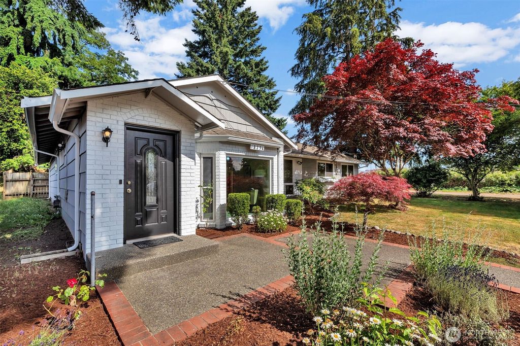 Photo of 18256 45th Avenue S, SeaTac, WA 98188 (MLS # 2427554)