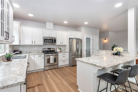 Photo of 4268 Stonecrest Court, Bellingham, WA 98226 (MLS # 2499578)